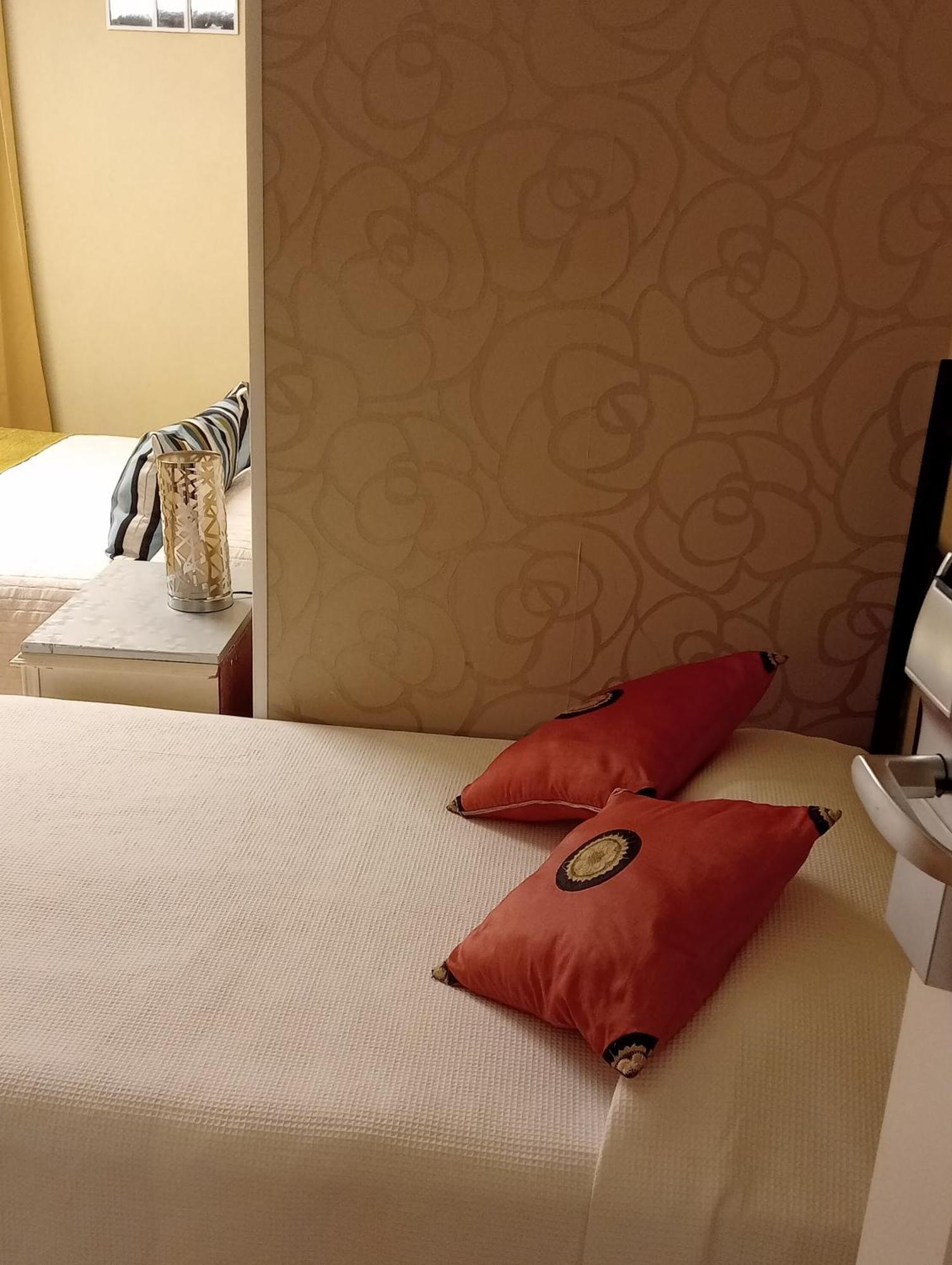 Tu Mansion Guest House Navalcarnero Rom bilde